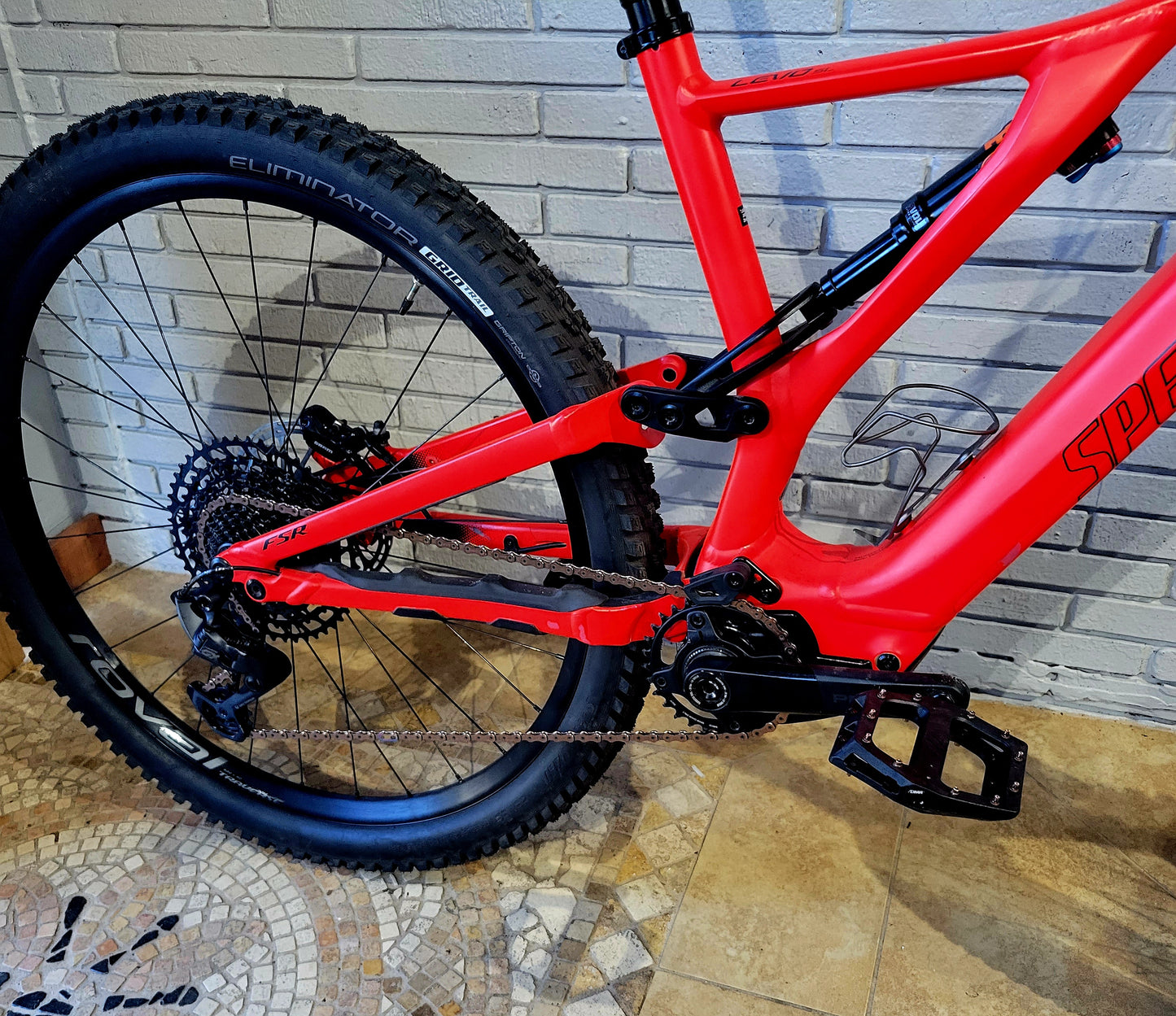 Specialized Turbo Levo SL Large E-Bike Upgraded