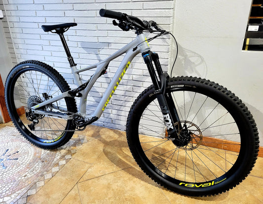 2020 Specialized Stumpjumper Comp 29 Medium
