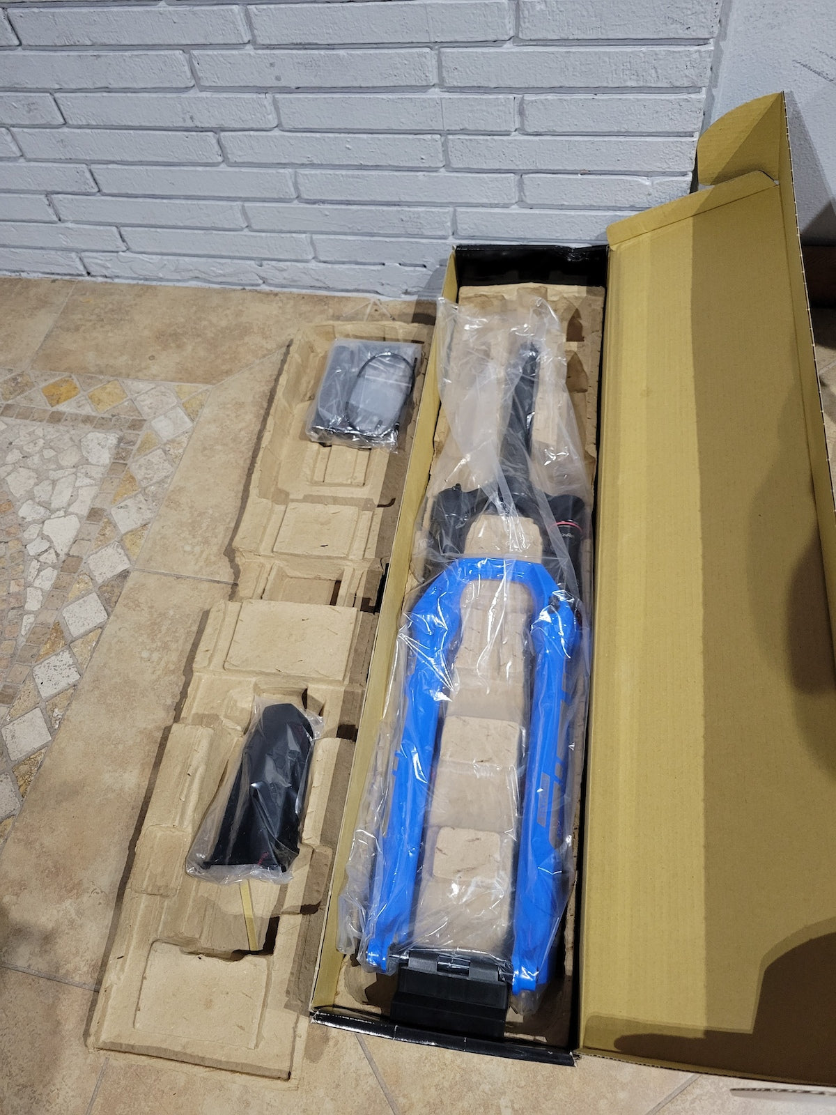 2021 RockShox SID Ultimate Race Day Remote 29 Blue