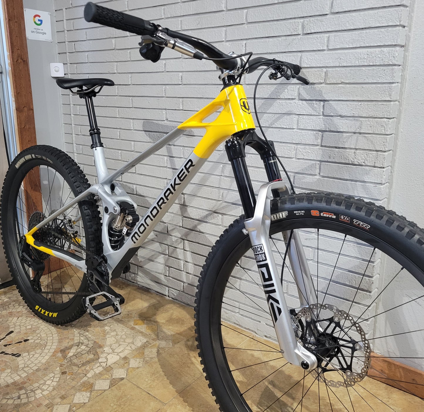 2022 Mondraker Raze RR Carbon (Large) AXS