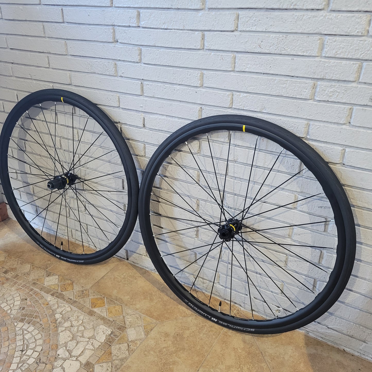 Mavic Ksyrium Disc UST wheelset + Tires