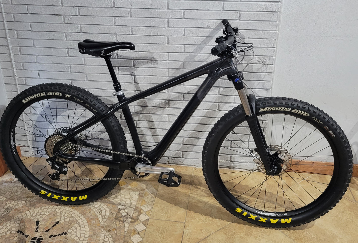 Carbon Hardtail  27.5+ (Size Small 16")