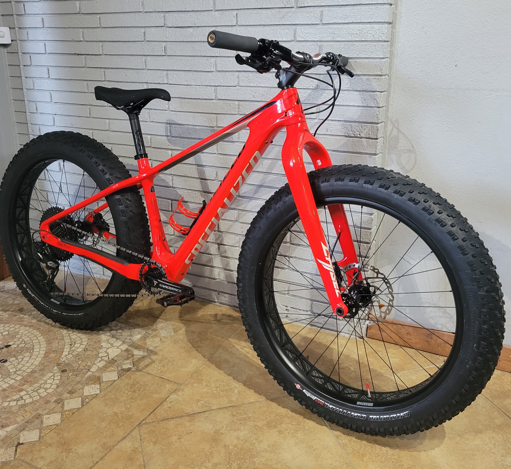 fatboy mountainbike 2017 Specialized Fatboy Carbon (Small) Upgraded – South Tampa Bicycle Co