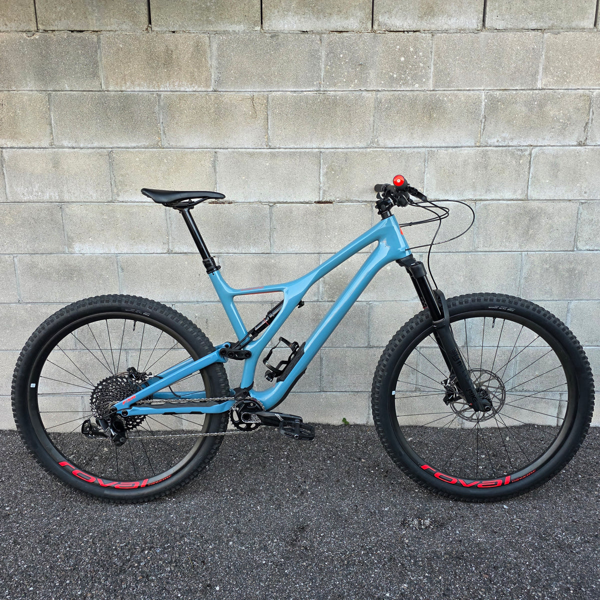 Specialized Stumpjumper Expert 29 (Xl Extra Large) Carbon Roval wheels