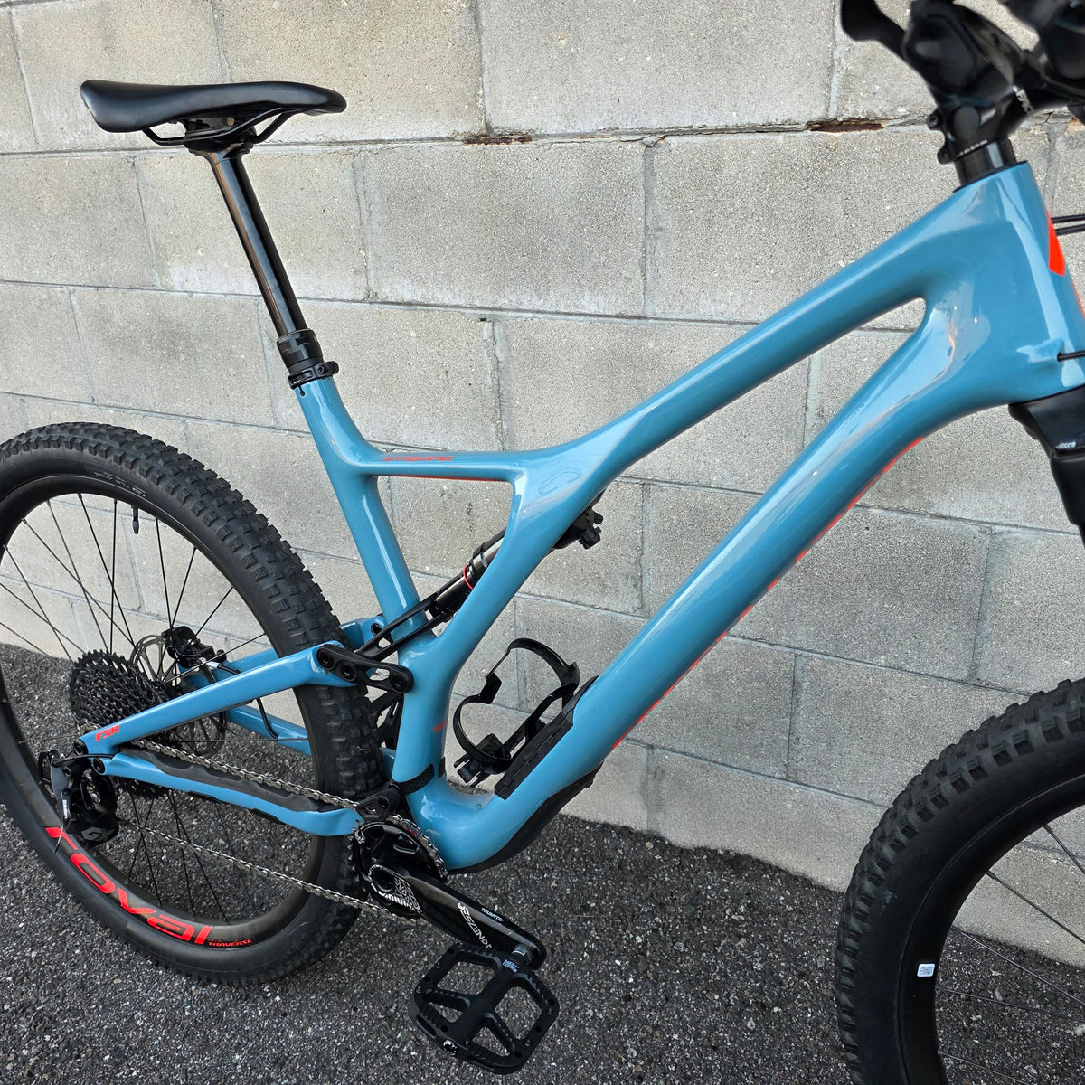 Specialized Stumpjumper Expert 29 (Xl Extra Large) Carbon Roval wheels