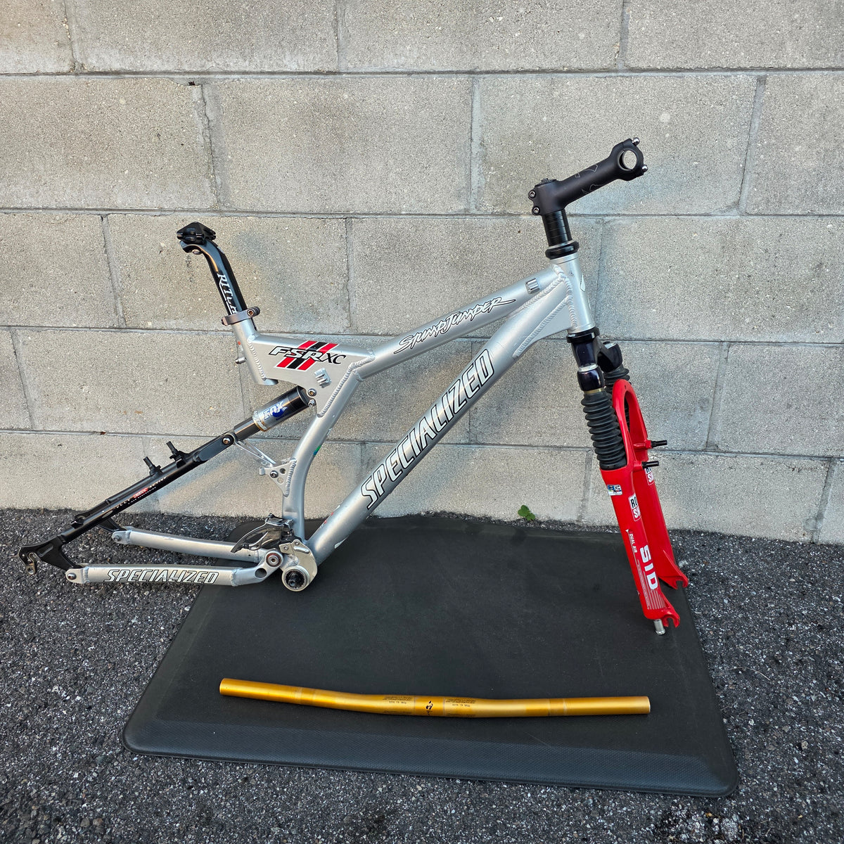 Specialized Stumpjumper FSR XC Frame RockShox SID Fork S-Works Bar/Stem