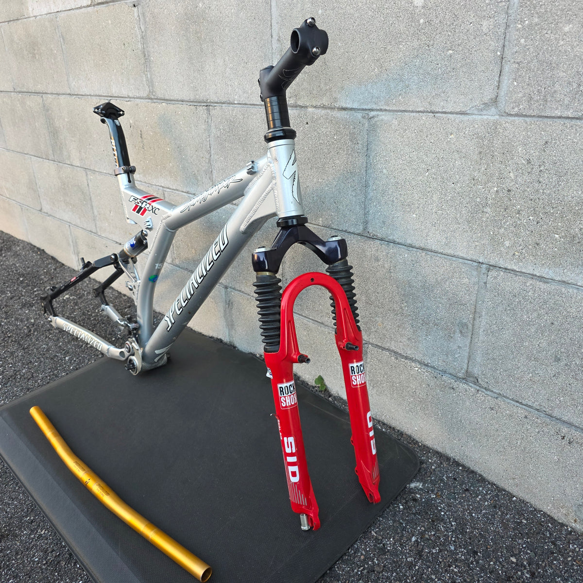 Specialized Stumpjumper FSR XC Frame RockShox SID Fork S-Works Bar/Stem