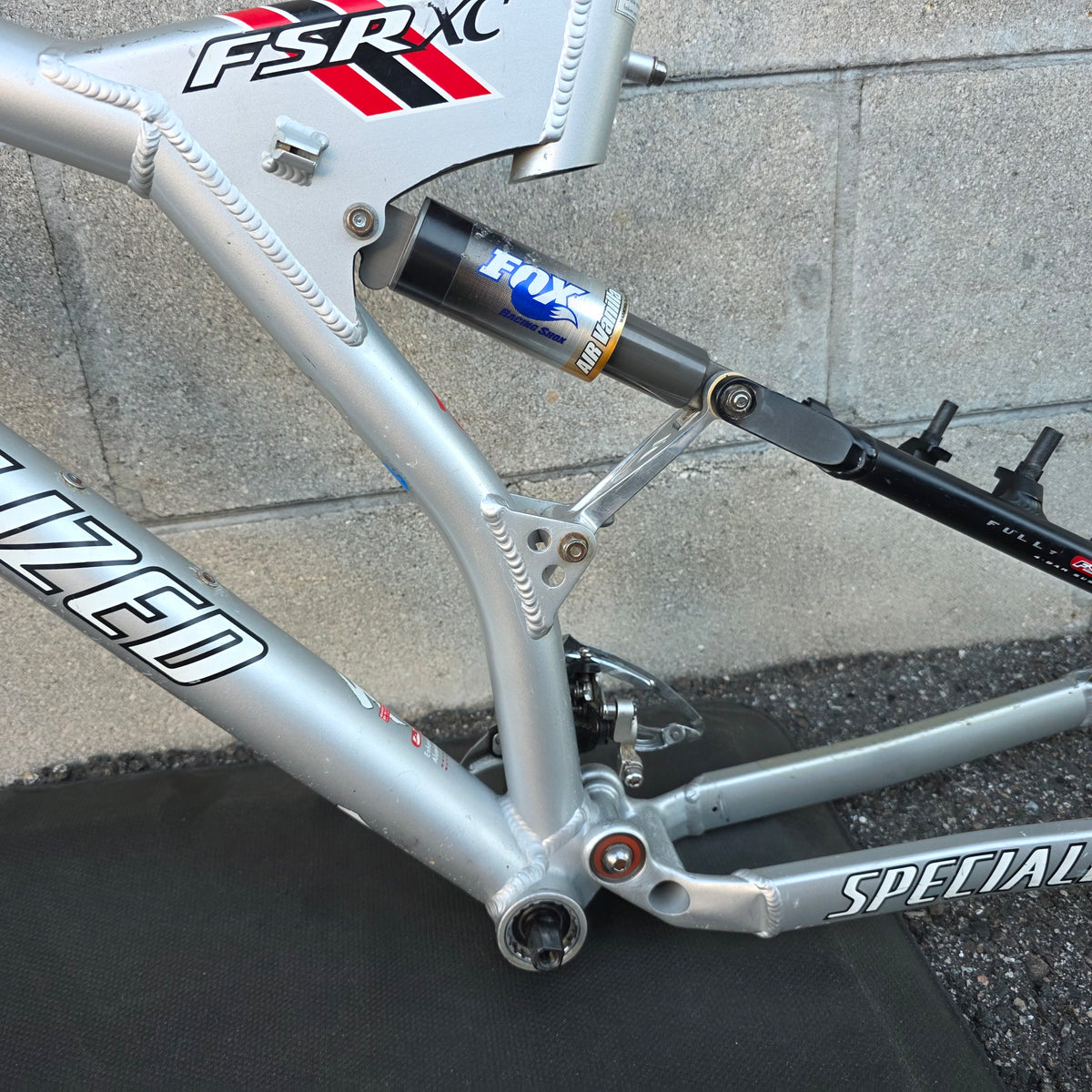 Specialized Stumpjumper FSR XC Frame RockShox SID Fork S-Works Bar/Stem