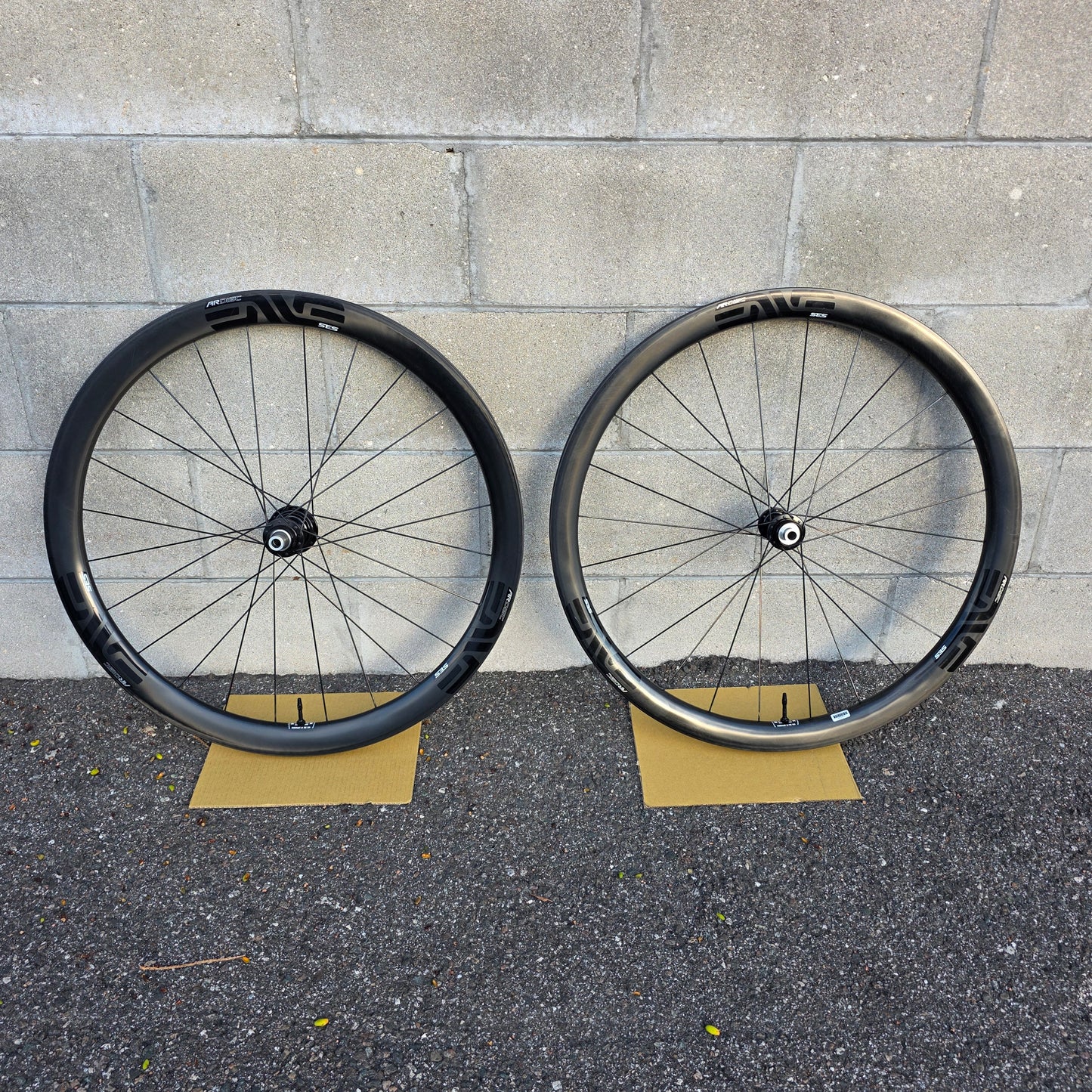 ENVE SES 3.4 AR Disc Carbon Wheelset Industry Nine Gravel Road