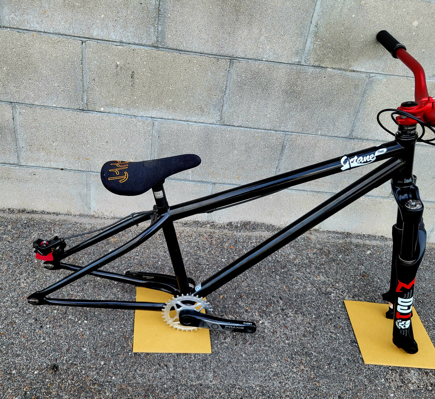 Octane One Dirt Jump Frame and Bomber DJ Fork