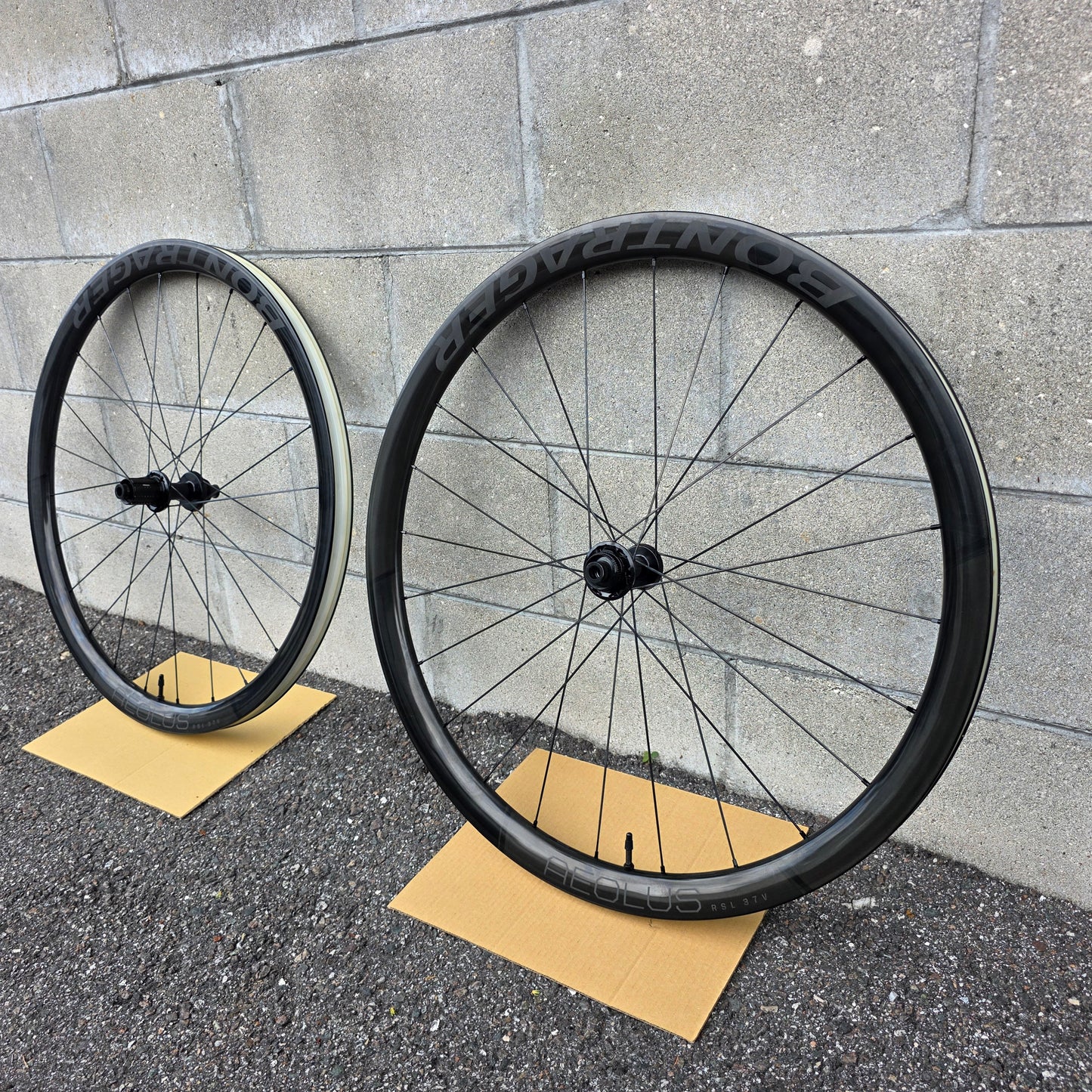 Bontrager Aeolus RSL 37V Carbon Wheelset Shimano