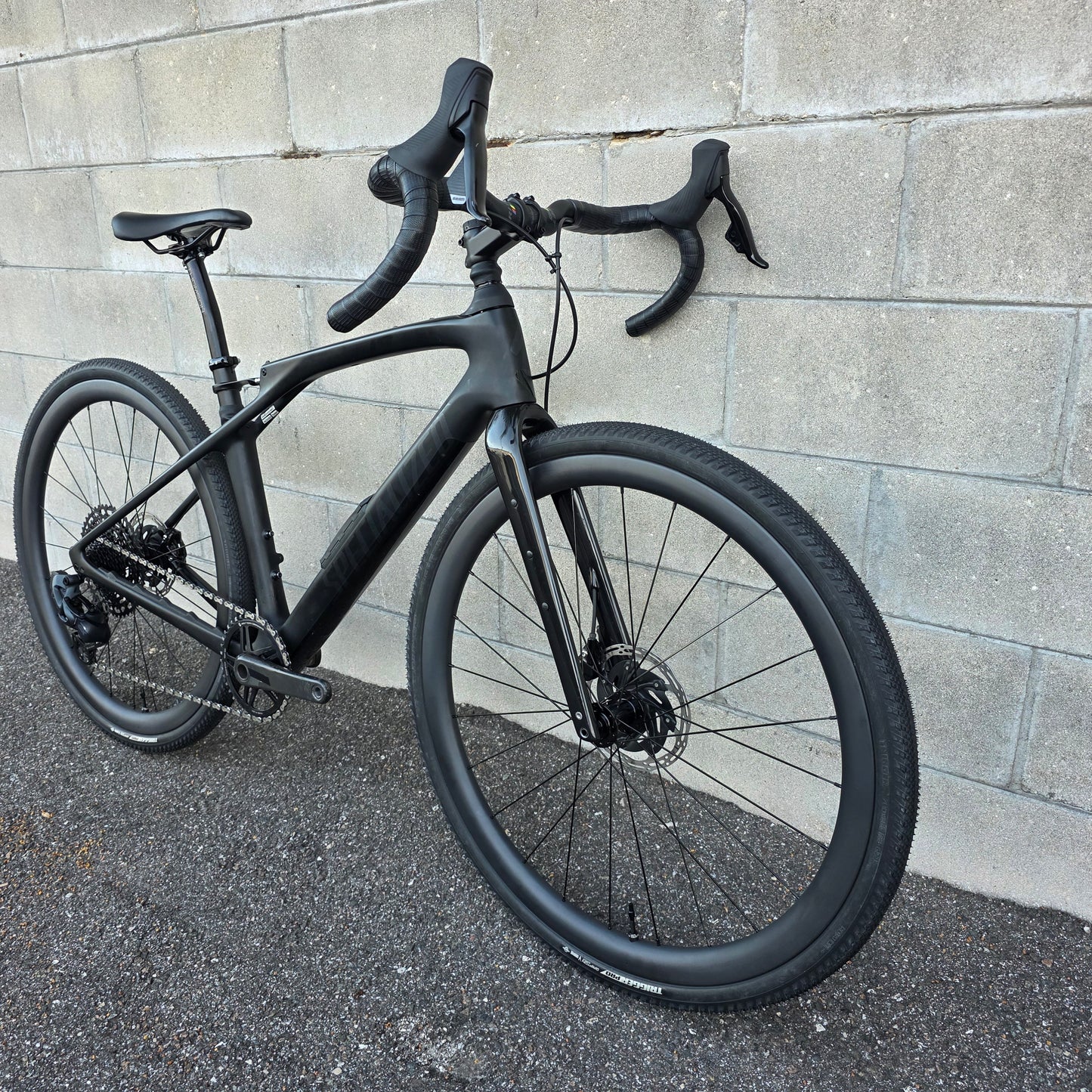 2023 Specialized Diverge STR Carbon Gravel Bike (54cm)