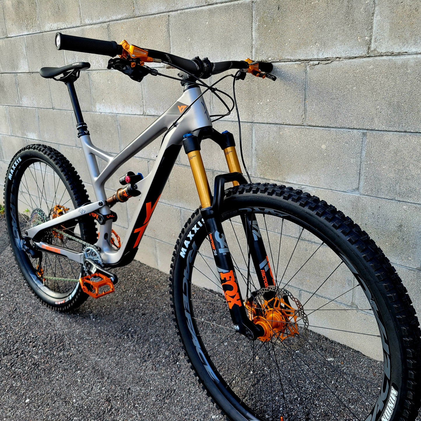 YT Jeffsey Carbon Pro Race 29 (Large)