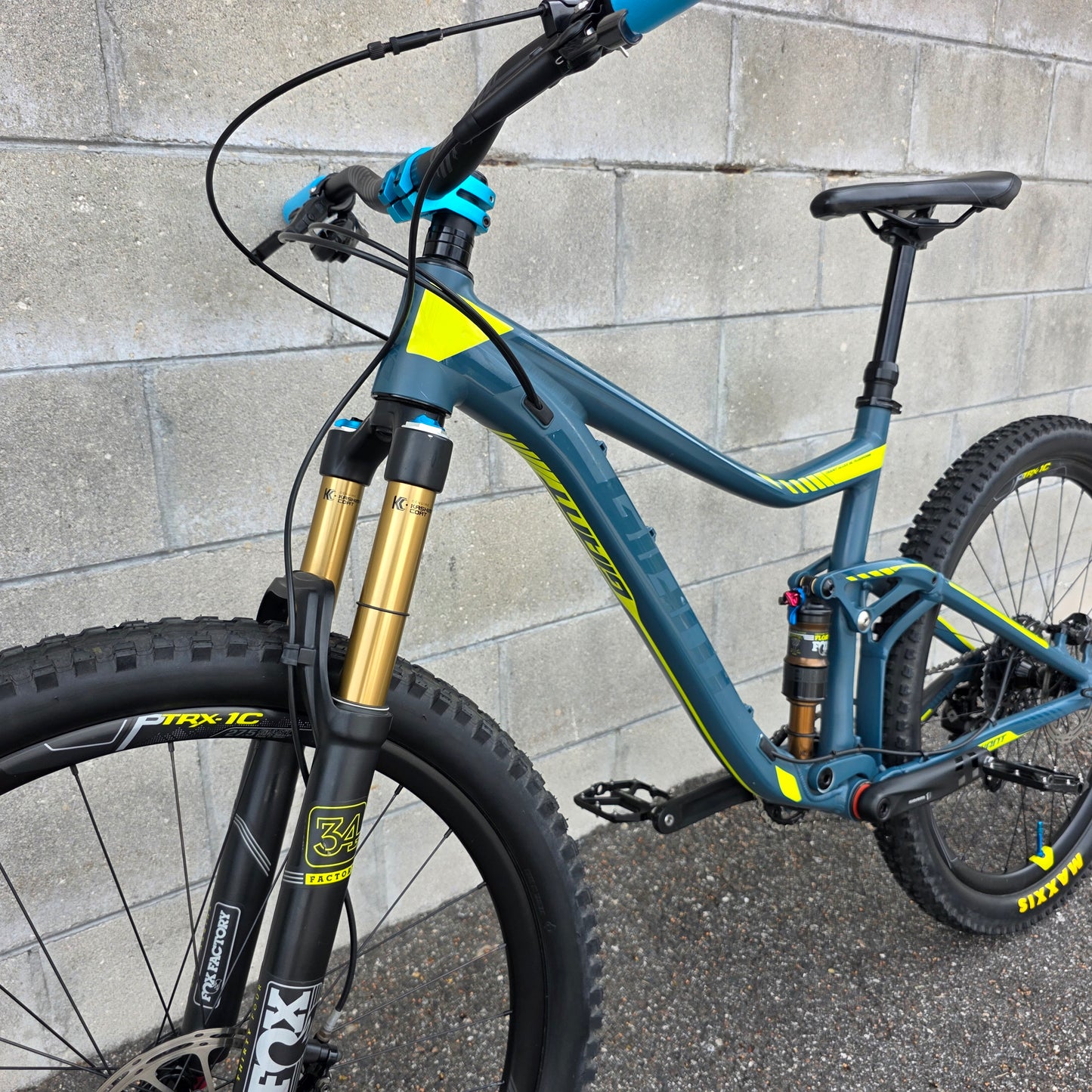 Giant Trance 1 27.5 (Small) Fox Factory, Carbon wheels