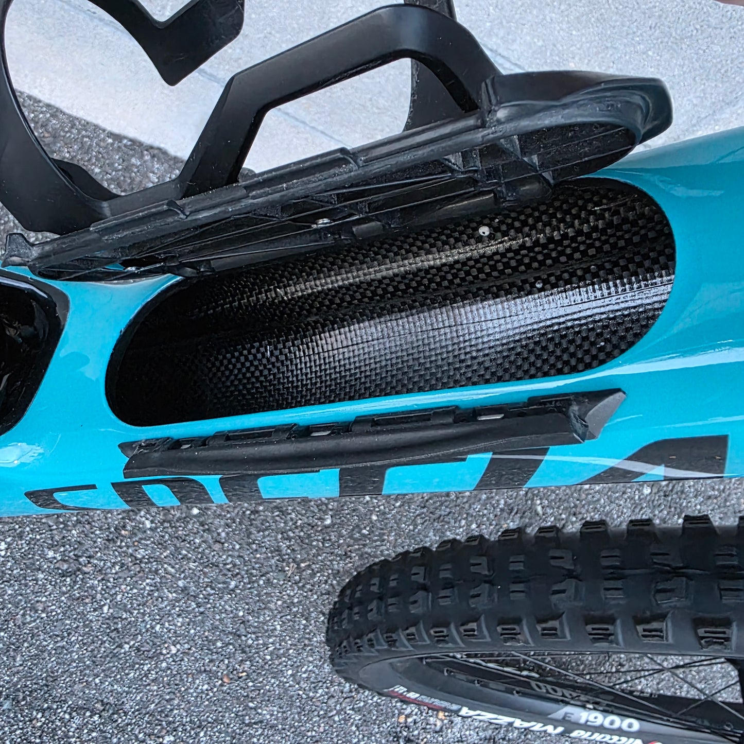 2021 Specialized Enduro Comp Carbon 29 (Size S4 Large)