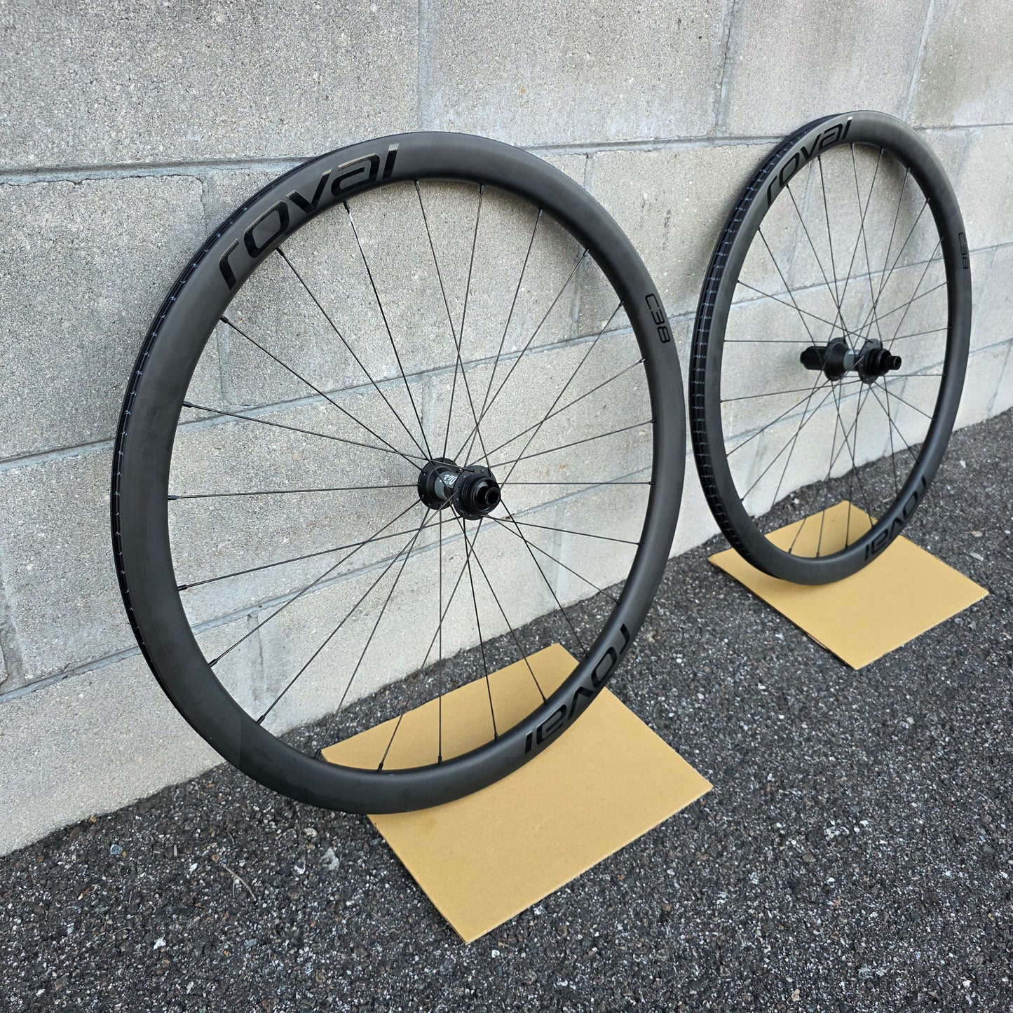 Roval c38 Carbon Wheelset road gravel Shimano