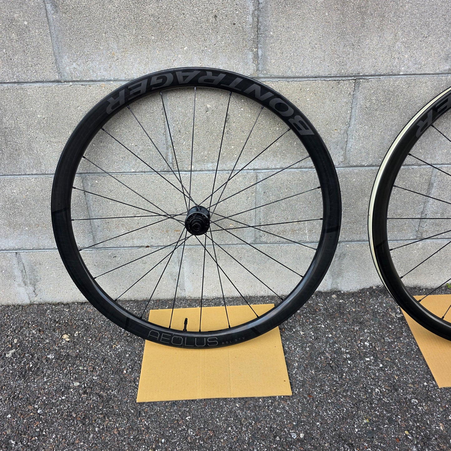 Bontrager Aeolus RSL 37V Carbon Wheelset Shimano