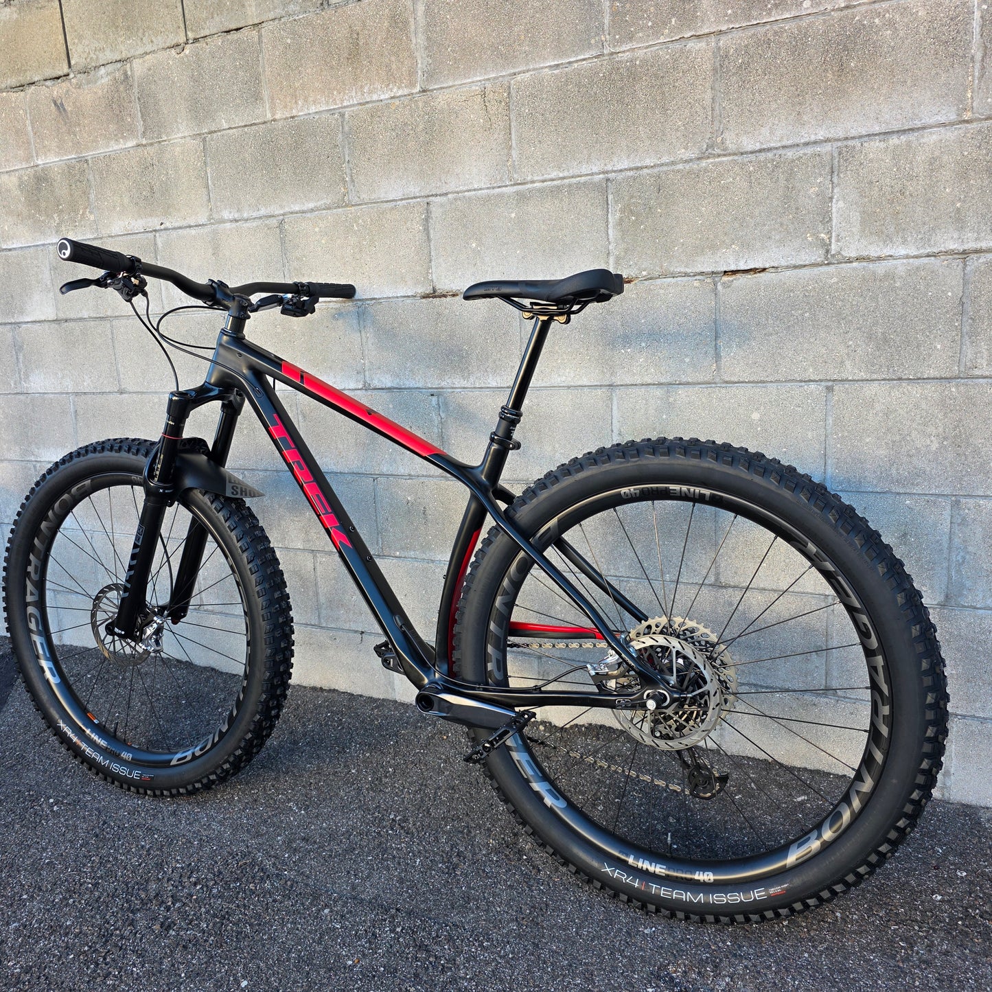 Trek Stache 9.8 Carbon 29+ (19.5/18.5") AXS