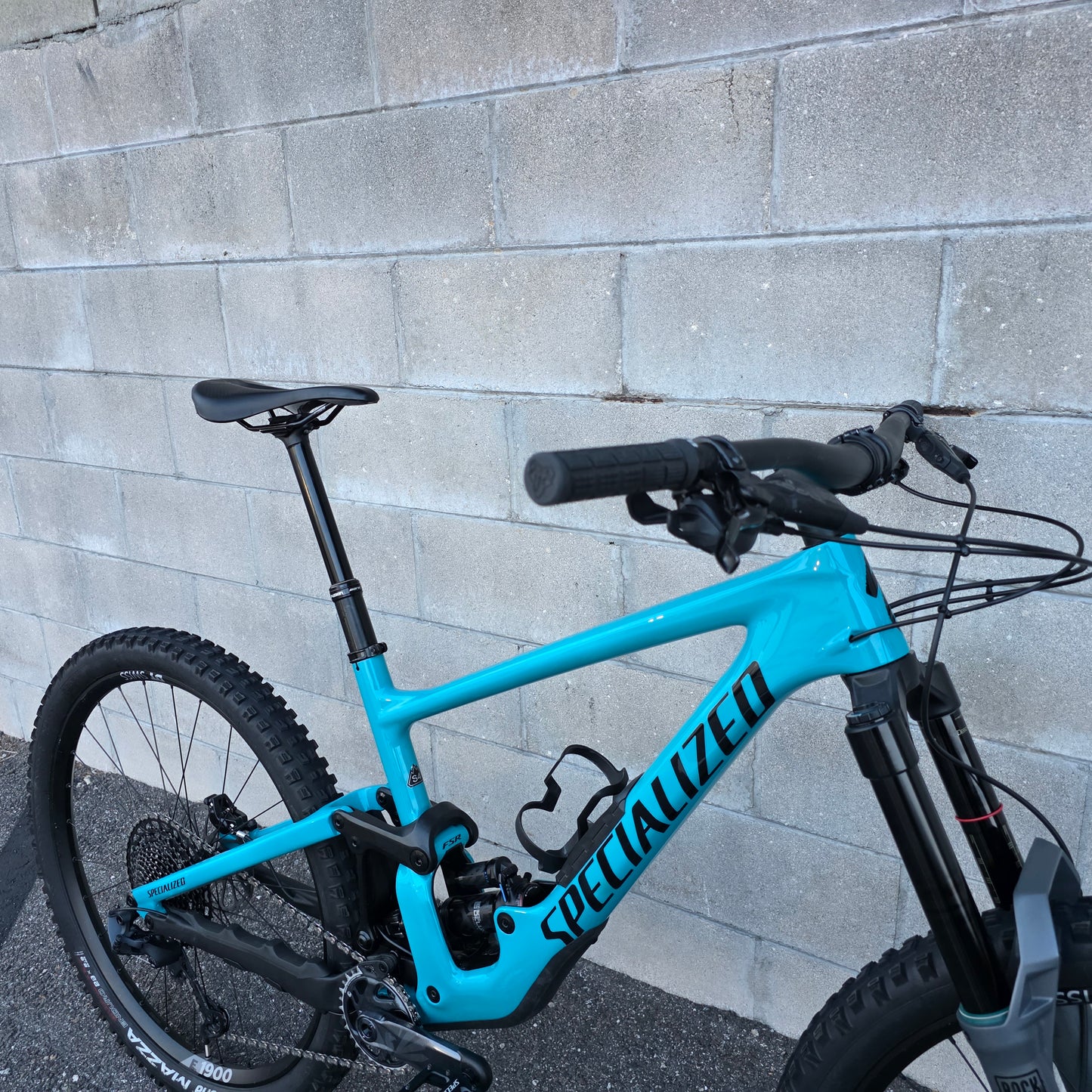 2021 Specialized Enduro Comp Carbon 29 (Size S4 Large)