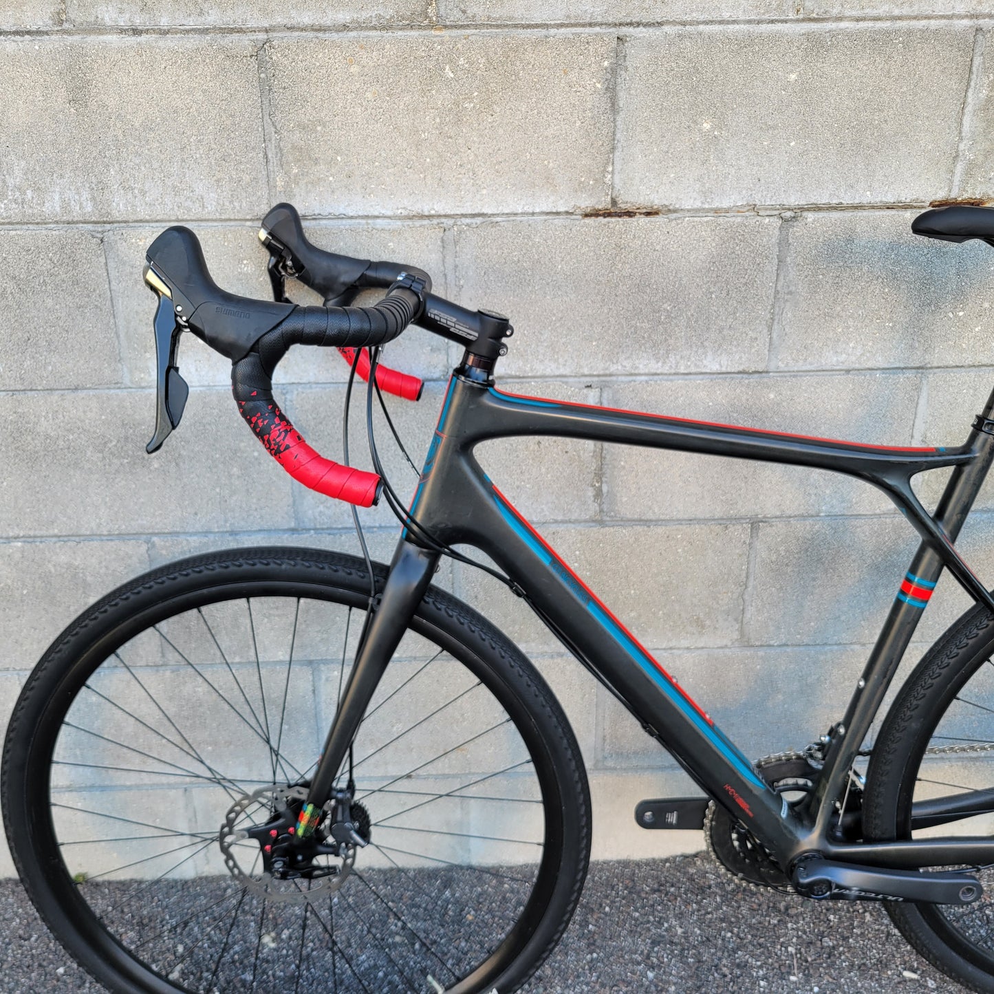 2016 GT Grade Carbon Gravel Bike (56cm) Ultegra