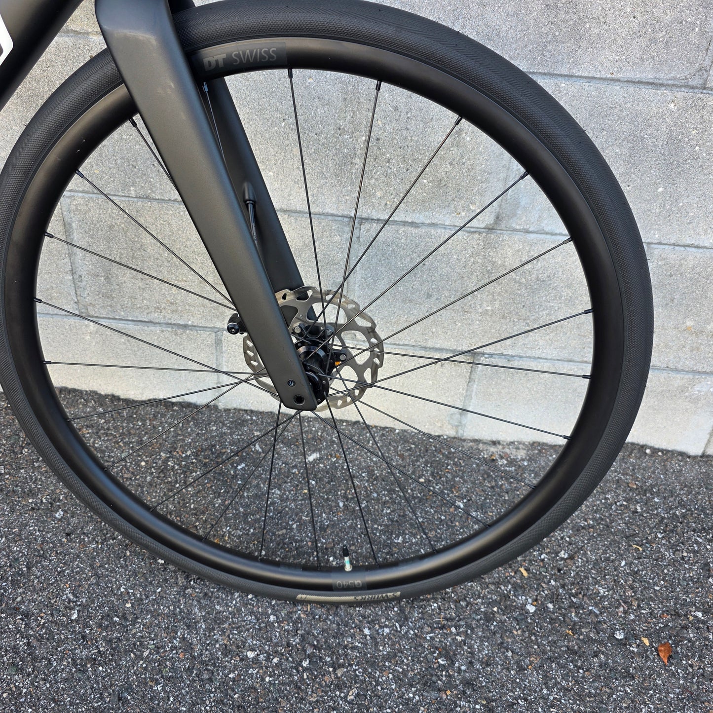 2024 Specialized Roubaix SL8 Sport (58cm)