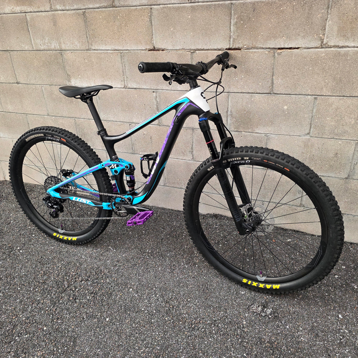 Liv Lust Advanced Carbon 27.5 (Size Small) Mountain Bike
