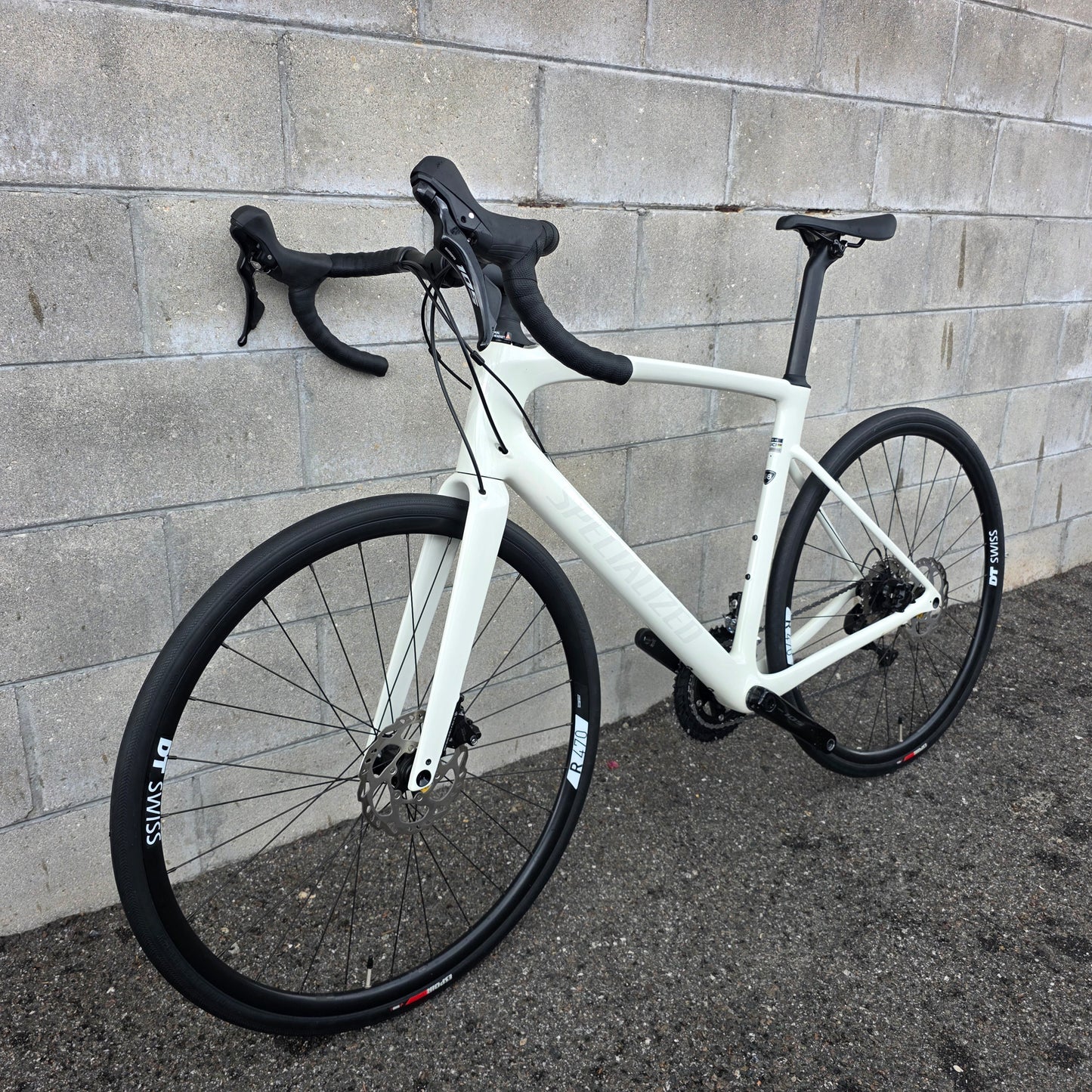 2024 Specialized Roubaix SL8 Sport Carbon 105 (58cm)