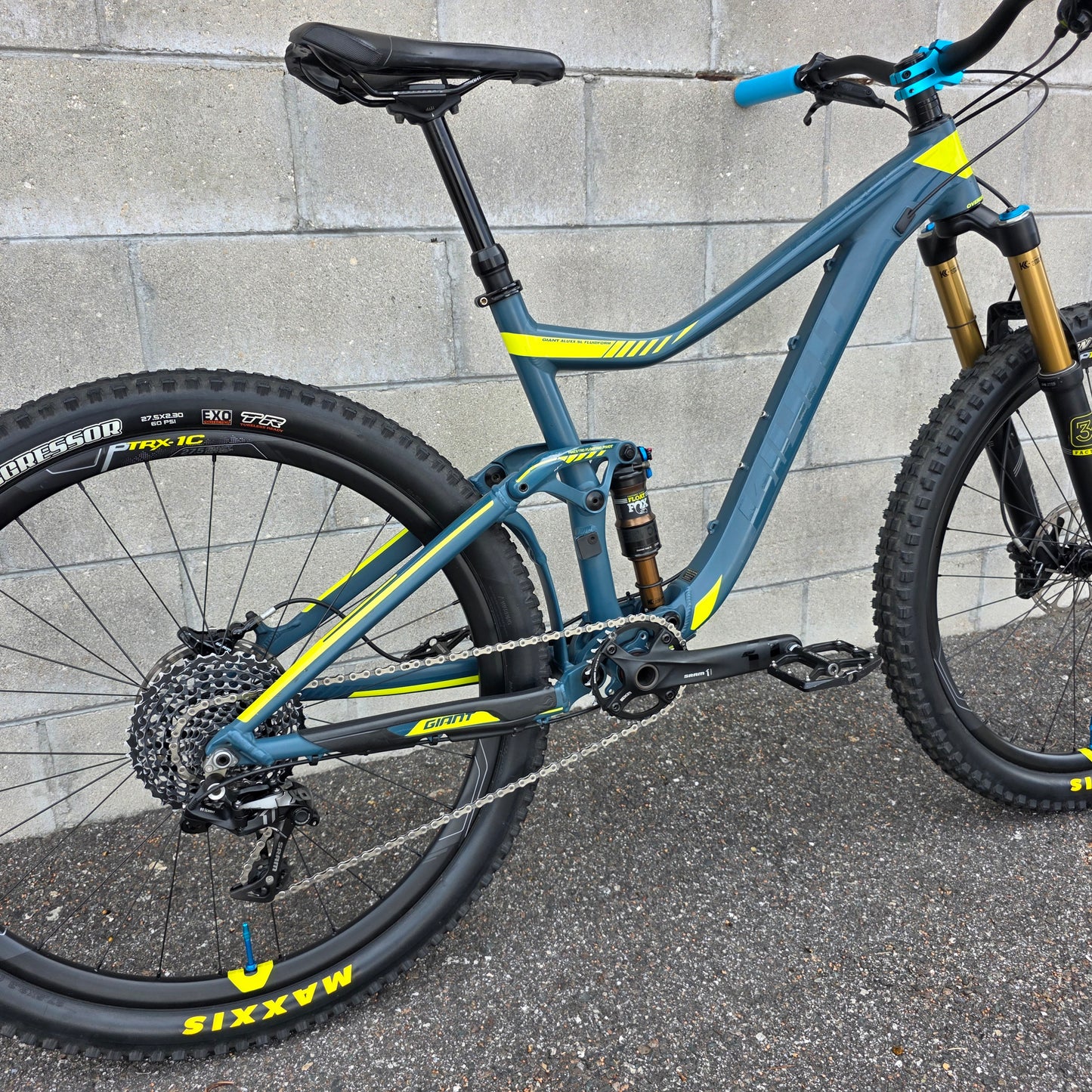 Giant Trance 1 27.5 (Small) Fox Factory, Carbon wheels