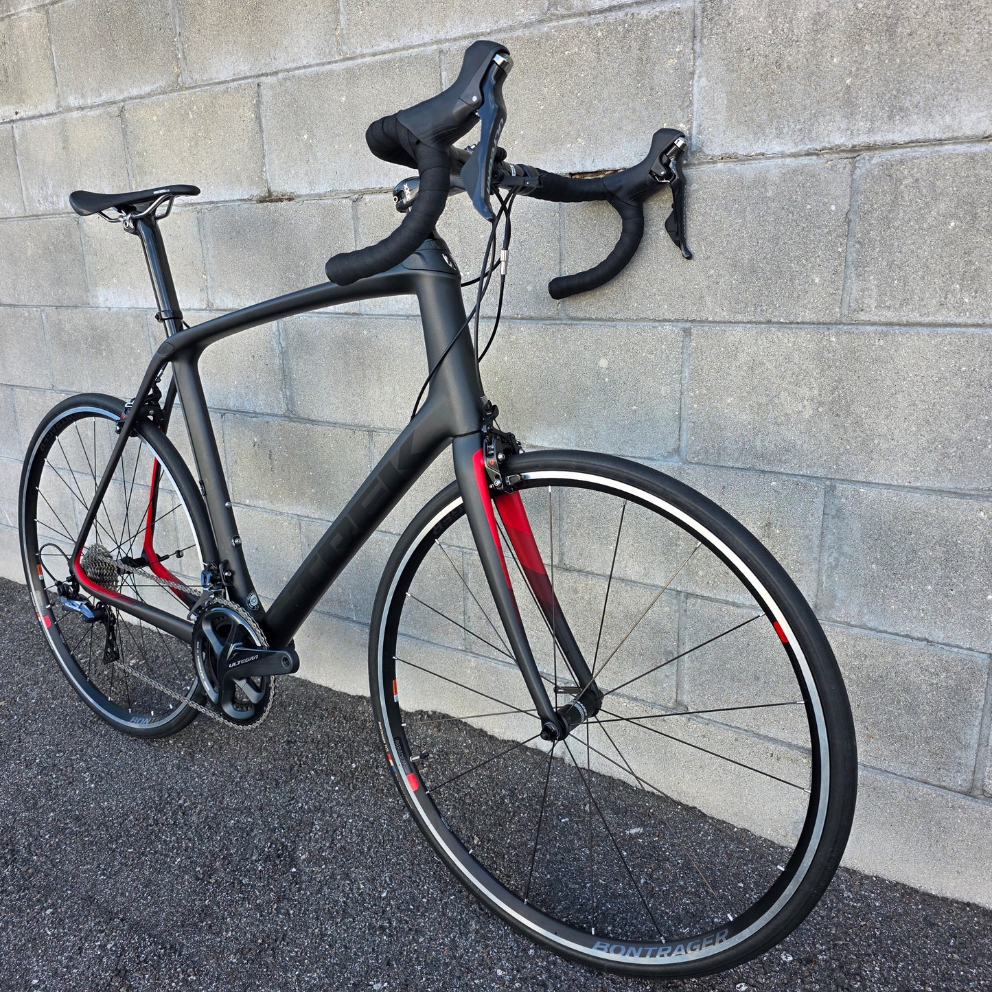 Trek Domane SLR 60cm Ultegra Carbon Road Bike