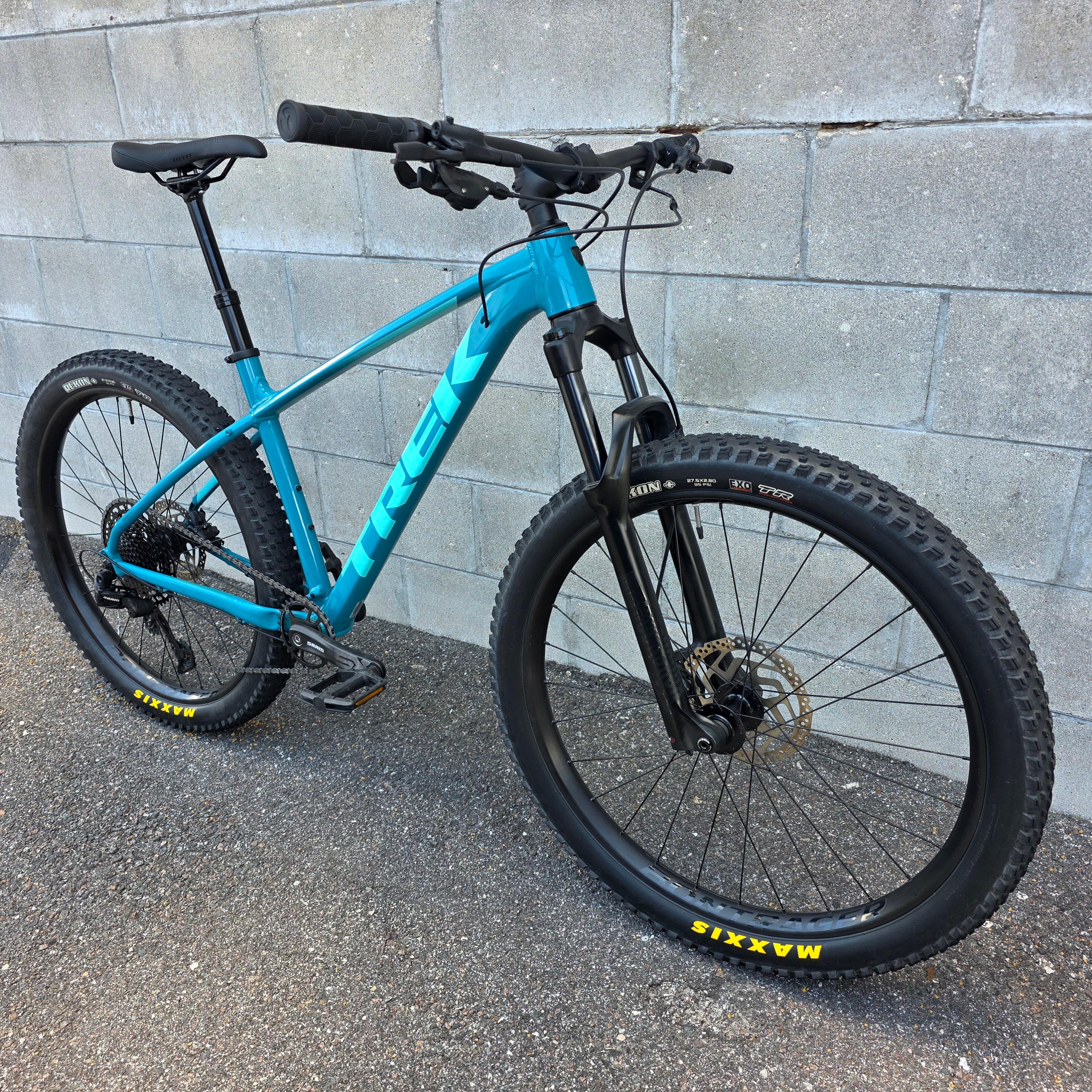 TREK Roscoe7 Sサイズ　2020年モデル 2020 Trek Roscoe 7 (M/L) 27.5+ – South Tampa Bicycle Co.