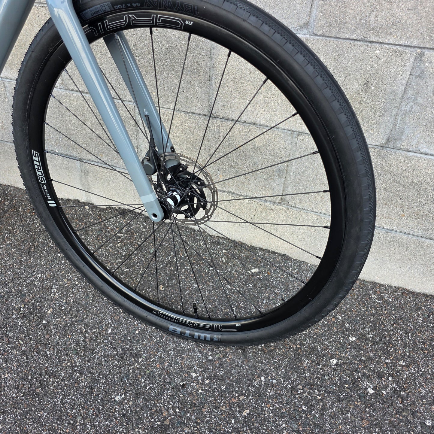 Open Wide (Medium)Carbon Gravel Bike Force AXS