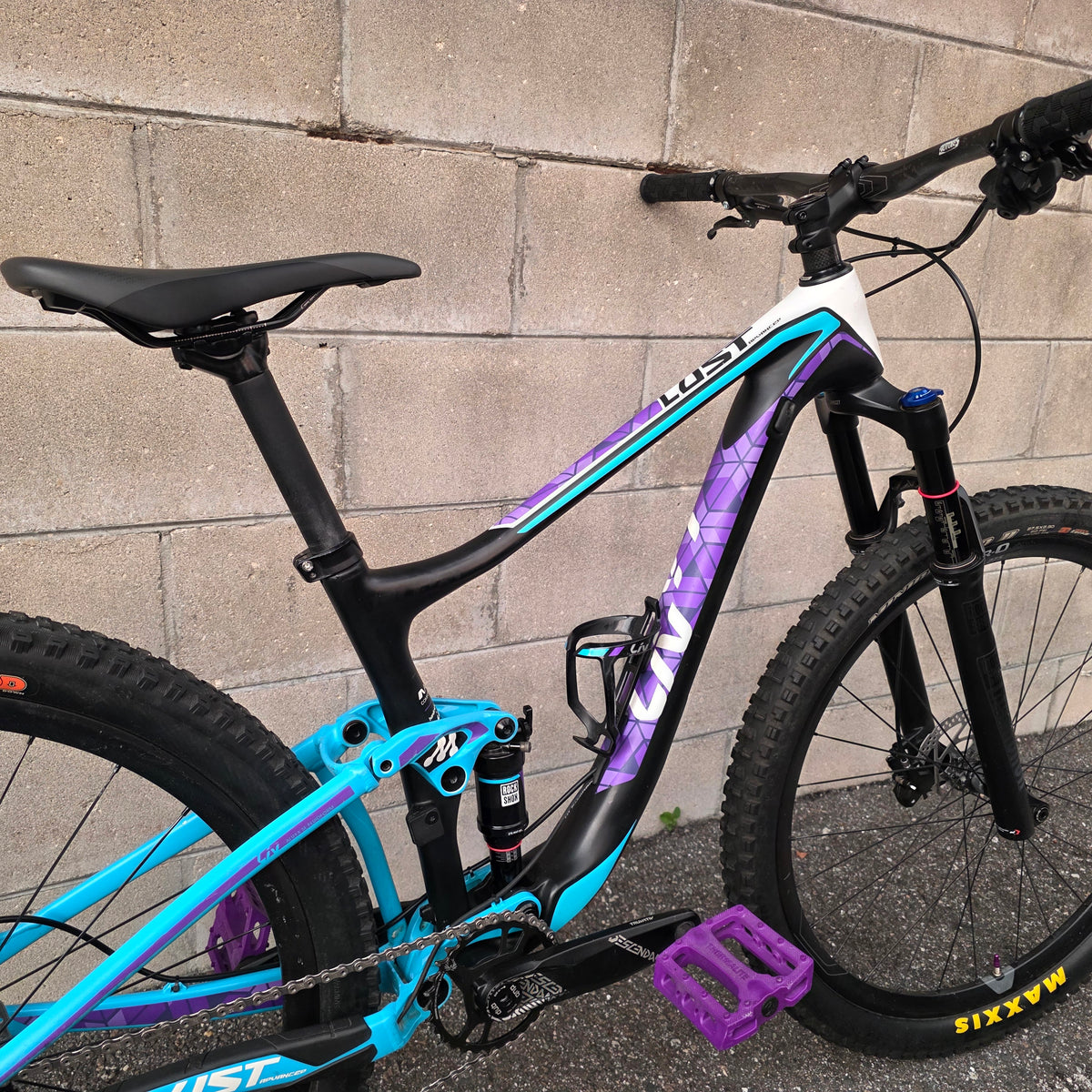 Liv Lust Advanced Carbon 27.5 (Size Small) Mountain Bike