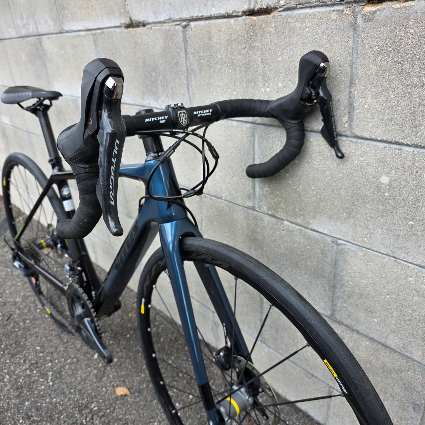 Vitus Vitesse Evo CR Carbon Disc Ultegra (48cm) Road Bike