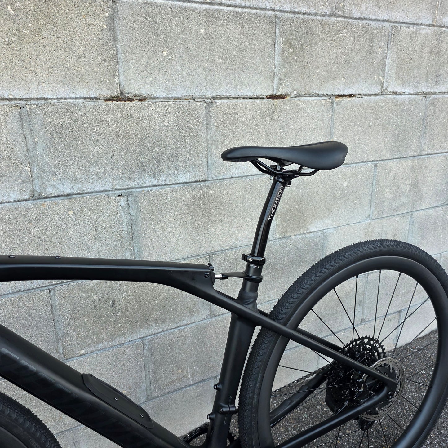 2023 Specialized Diverge STR Carbon Gravel Bike (54cm)