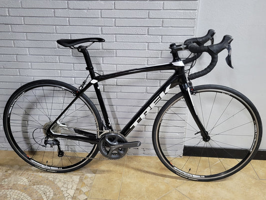 2017 Trek Domane SL Ultegra 52cm Road Bike