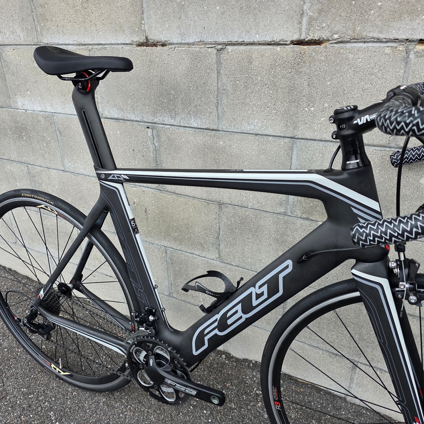 2012 Felt AR 5 Carbon Aero Road Bike