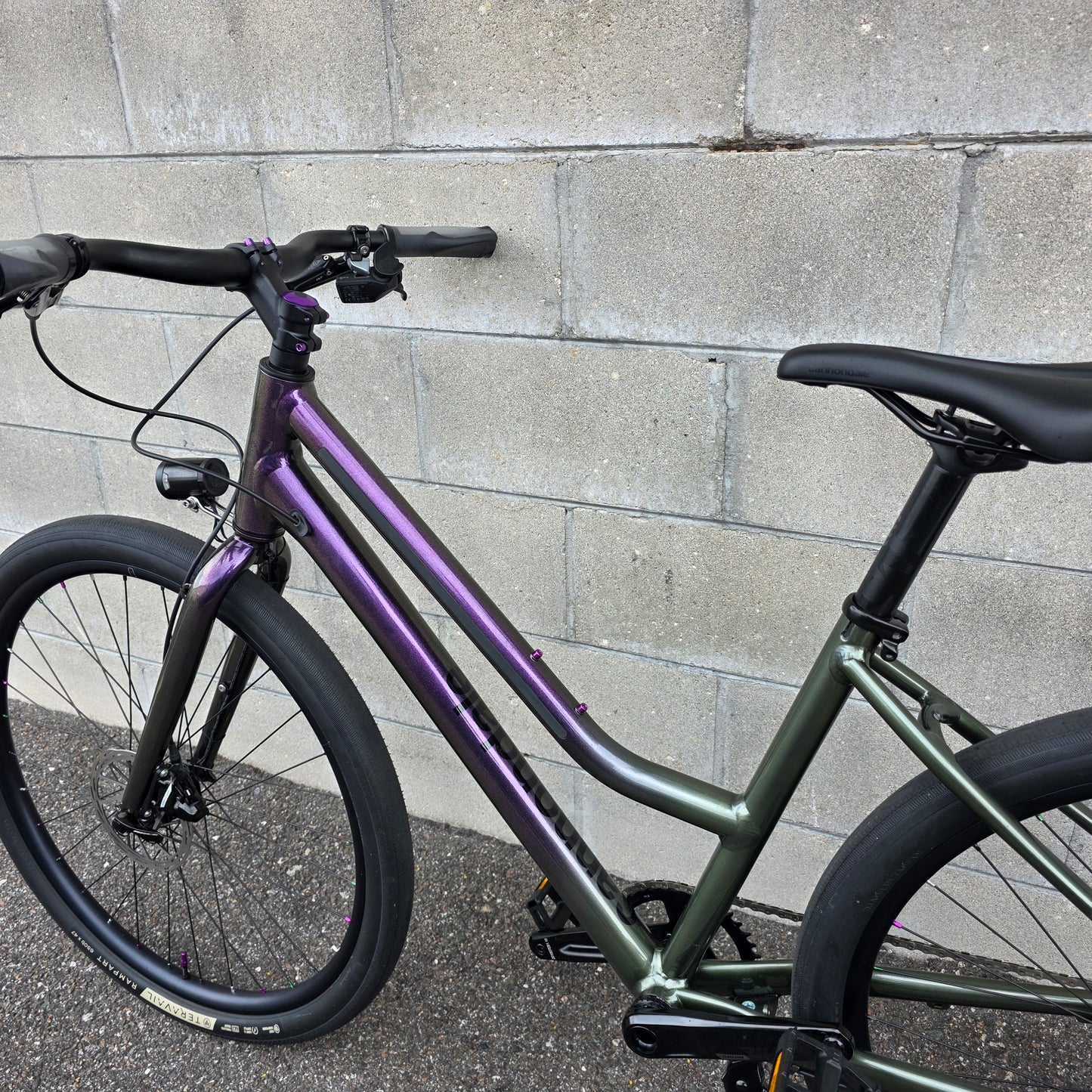 2024 Cannondale Treadwell Women's Remixte SRAM FORCE AXS (Medium)