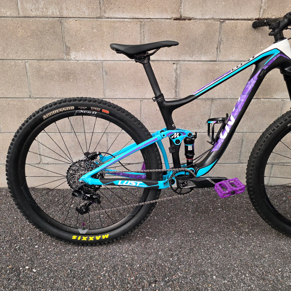 Liv Lust Advanced Carbon 27.5 (Size Small) Mountain Bike