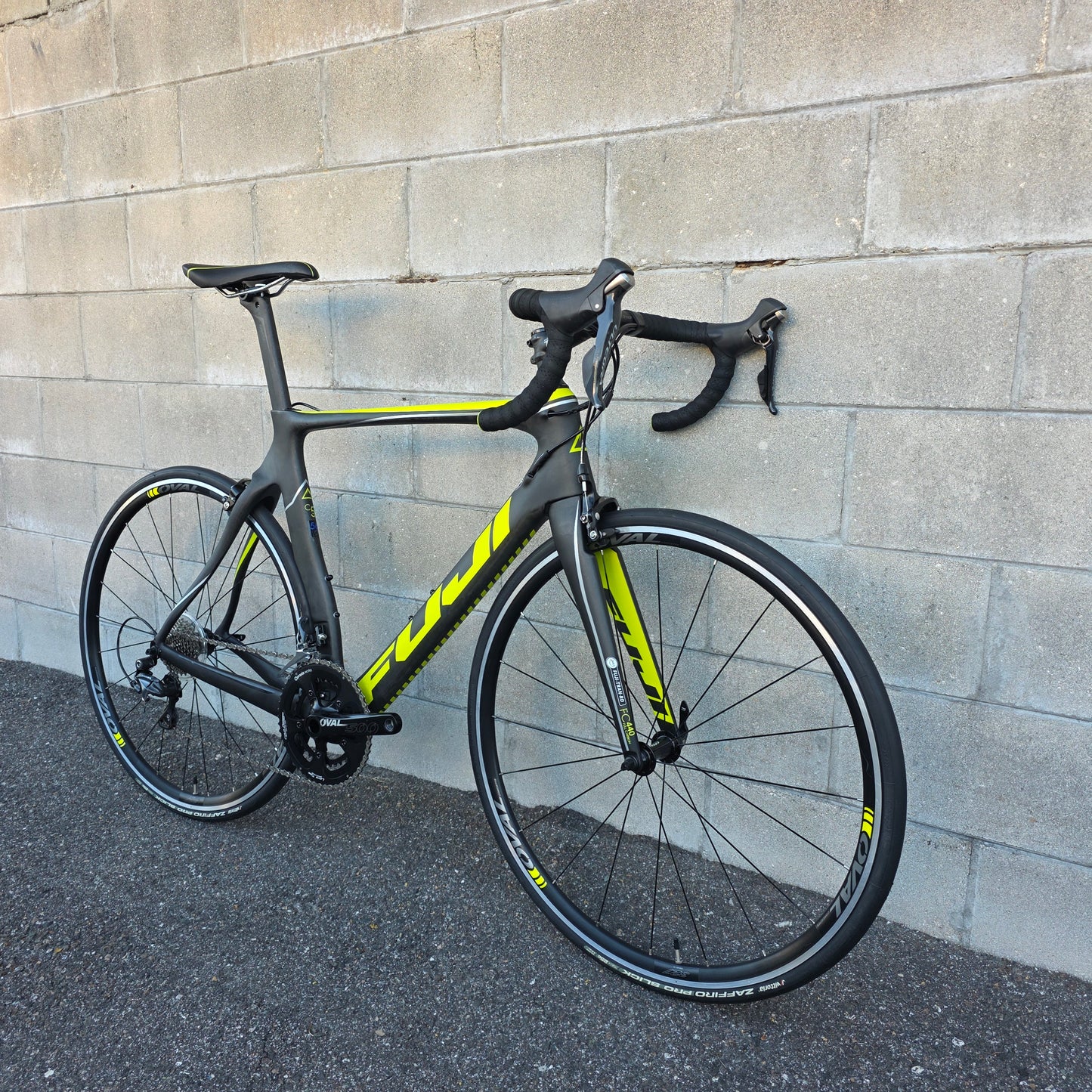 Fuji Transoinc 2.5 Carbon Road Bike  56cm