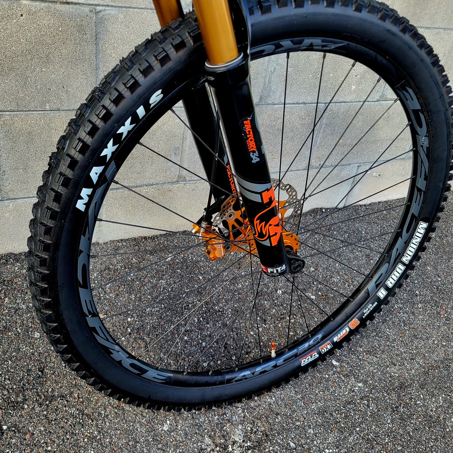 YT Jeffsey Carbon Pro Race 29 (Large)