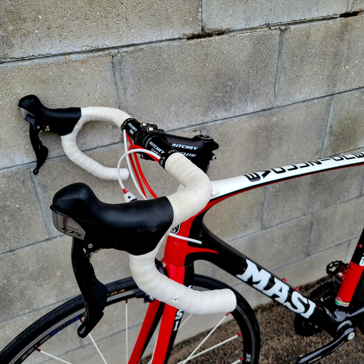 Masi Evoluzione Carbon Road Bike 57cm 105