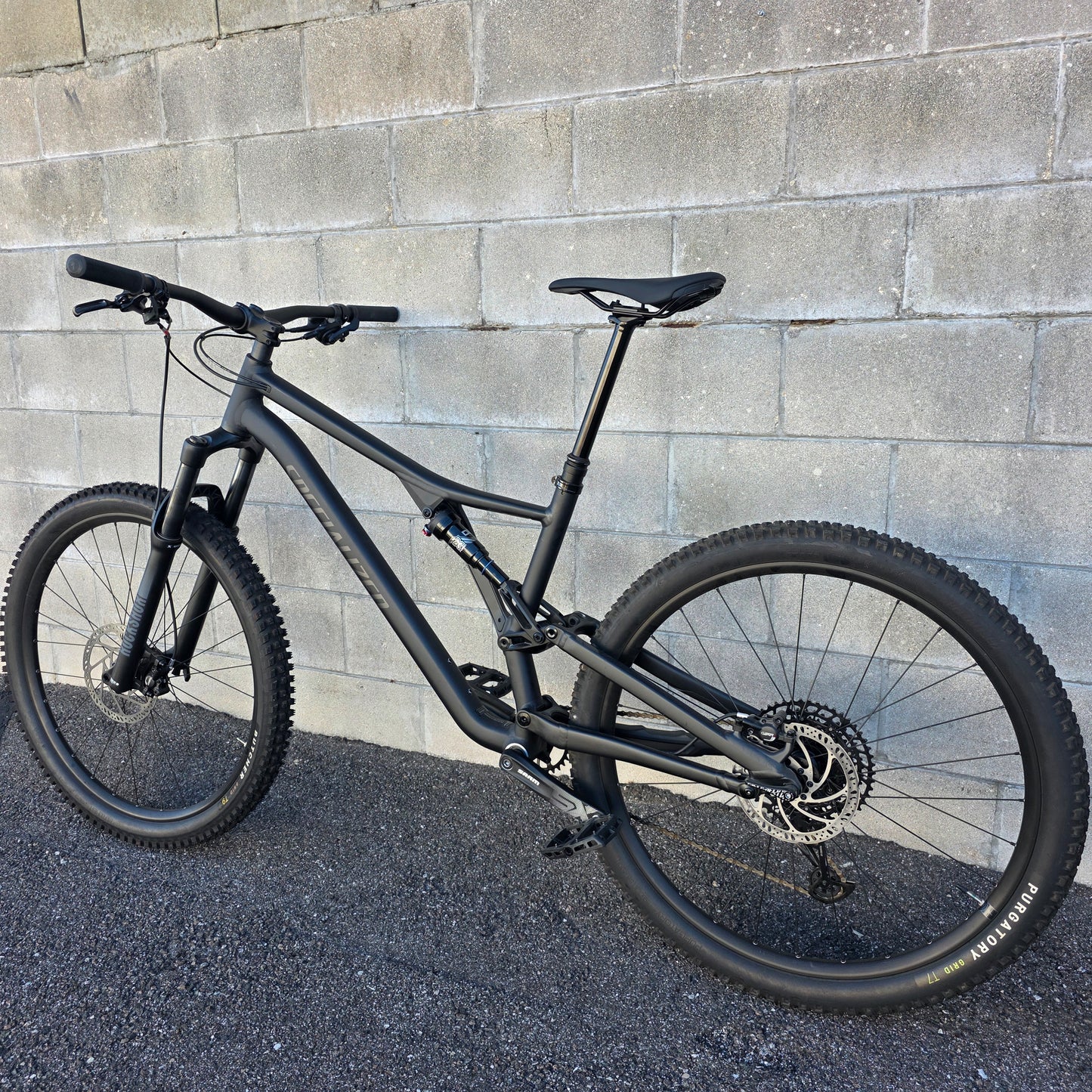 2023 Specialized Stumpjumper Alloy S6 (LOCAL PICK UP IN-STORE ONLY, NO SHIPPING)