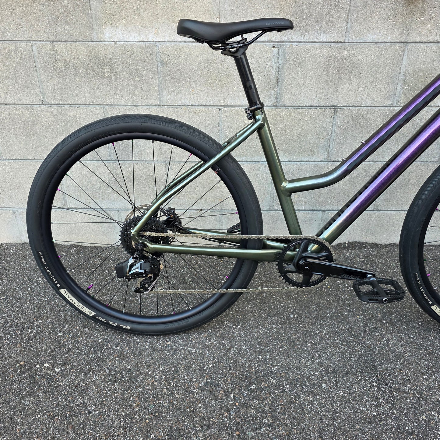 Custom Cannondale Treadwell Remixte SRAM FORCE AXS