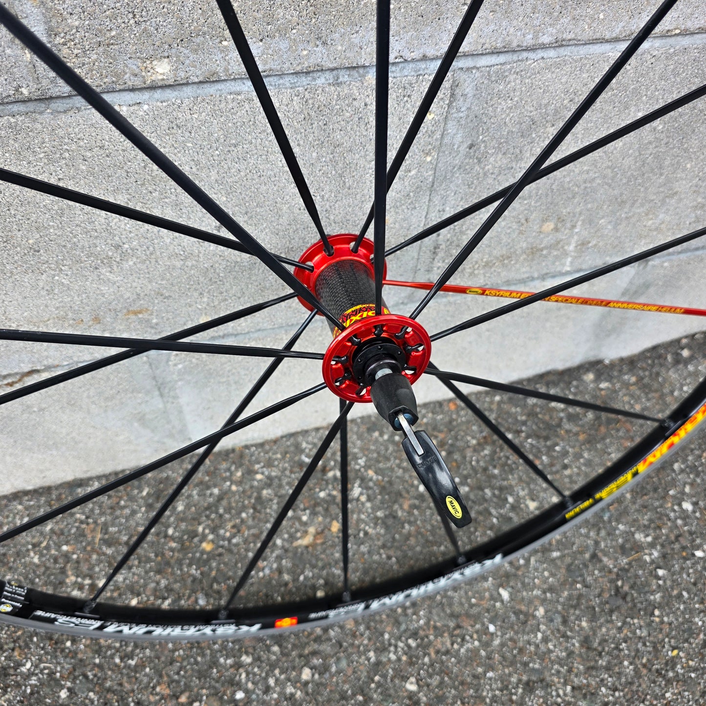 Mavic Ksyrium ES Anniversary Helium 700C Clincher Road Bike Wheelset