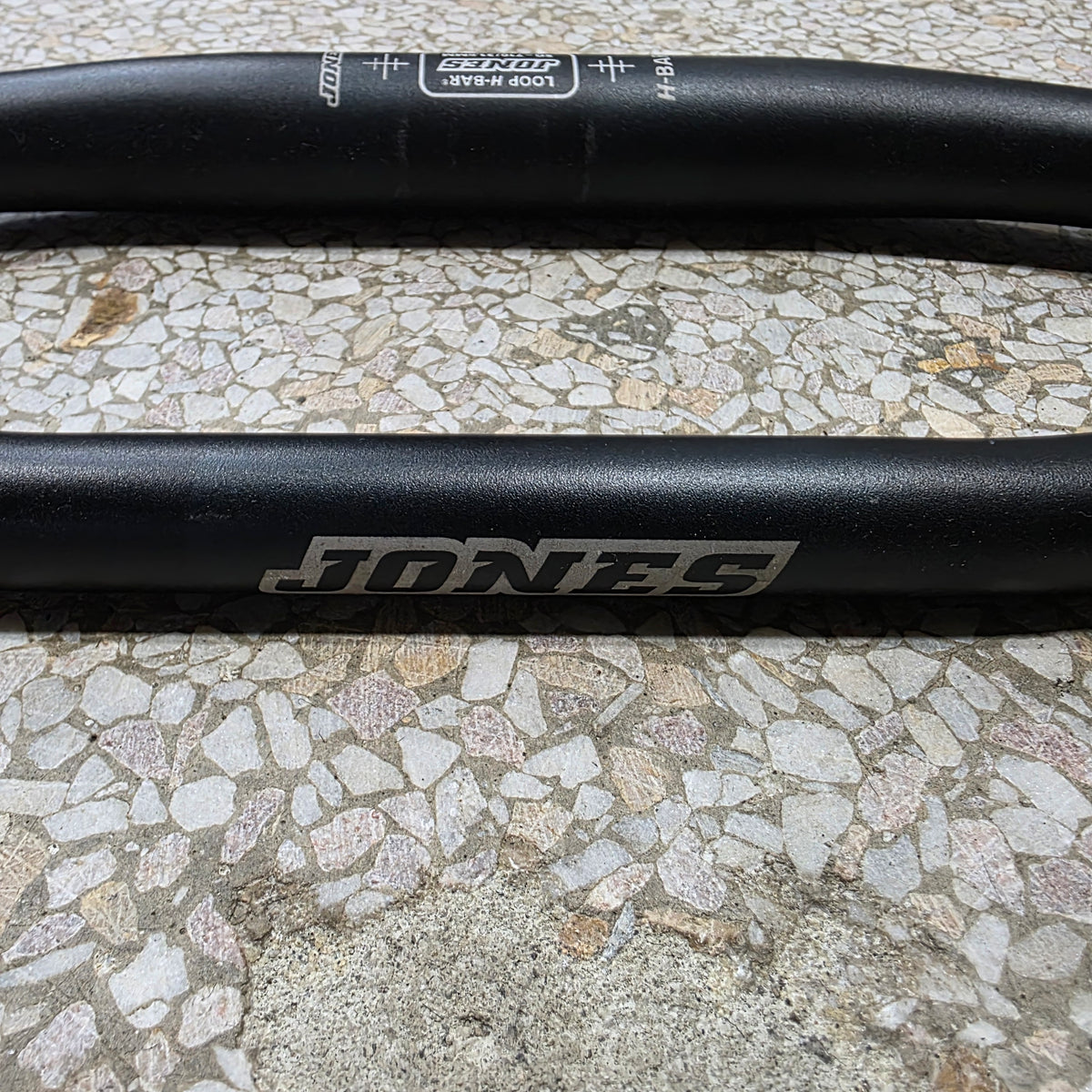 Jones Loop H-Bar 710 31.8 Touring MTB Surly Crust