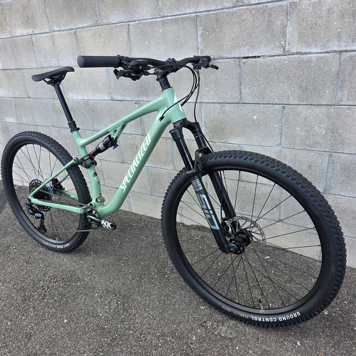 2026 Specialized Chisel (Large) Upgraded Suspension