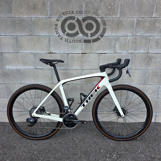 2024 Trek Domane SL7 Gen 4 (54cm) Carbon Road Bike