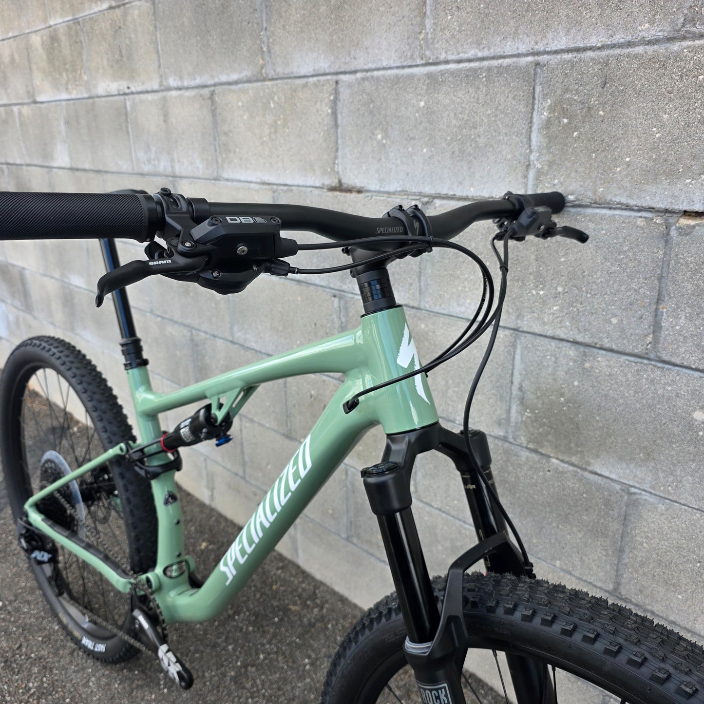 2026 Specialized Chisel (Large) Upgraded Suspension