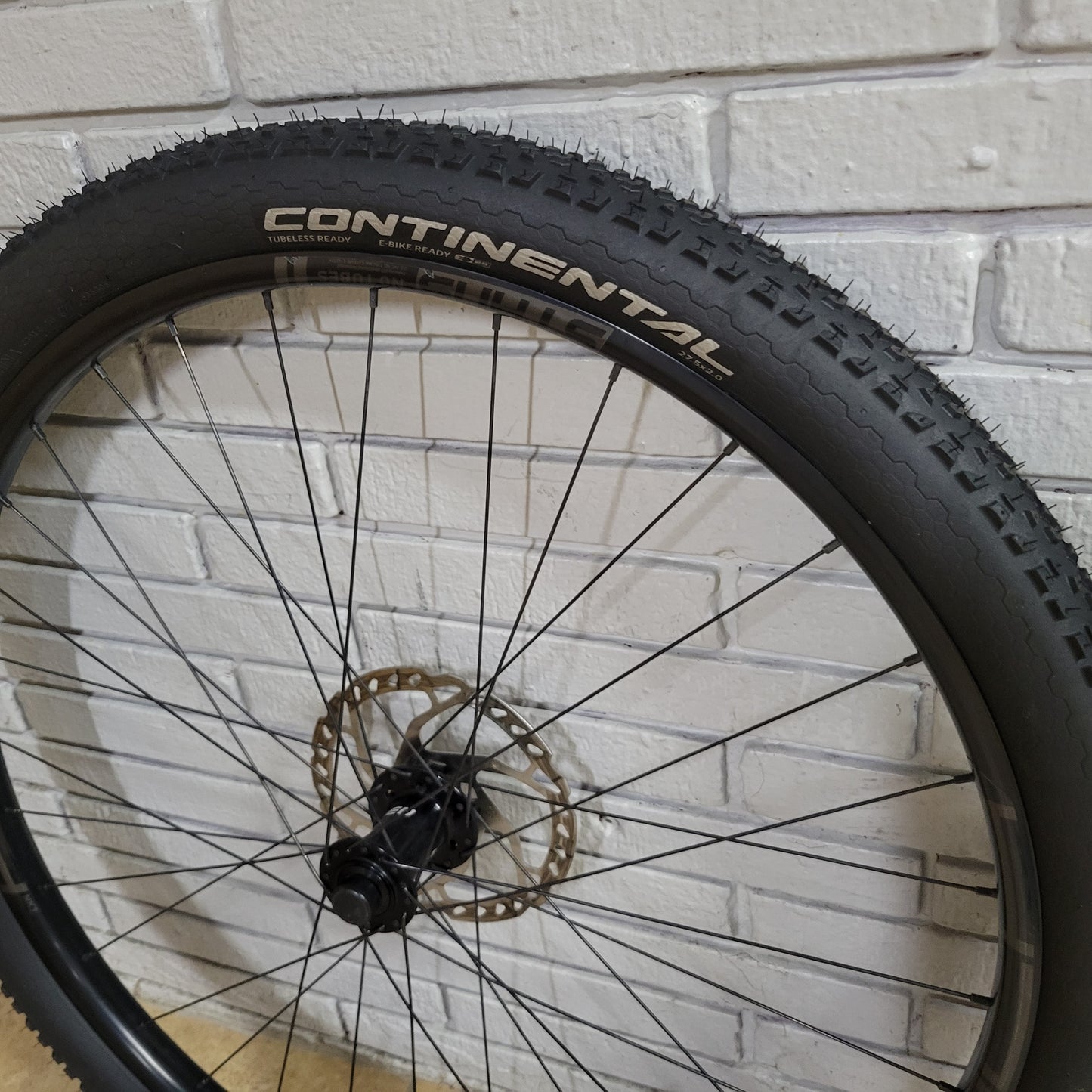 Stan's Arch MK3 27.5 650b Gravel Wheelset, Continental Race King