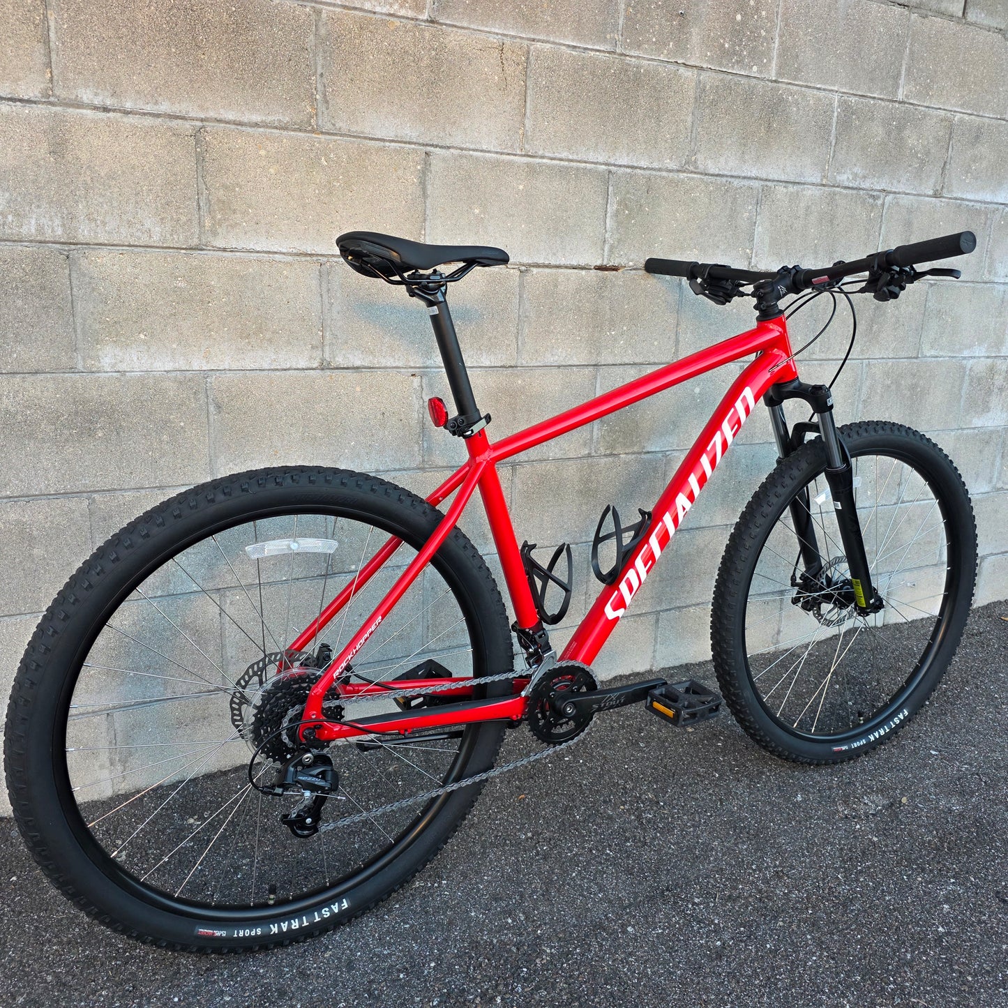 2023 Specialized Rockhopper XL (Local in-store pick up only)